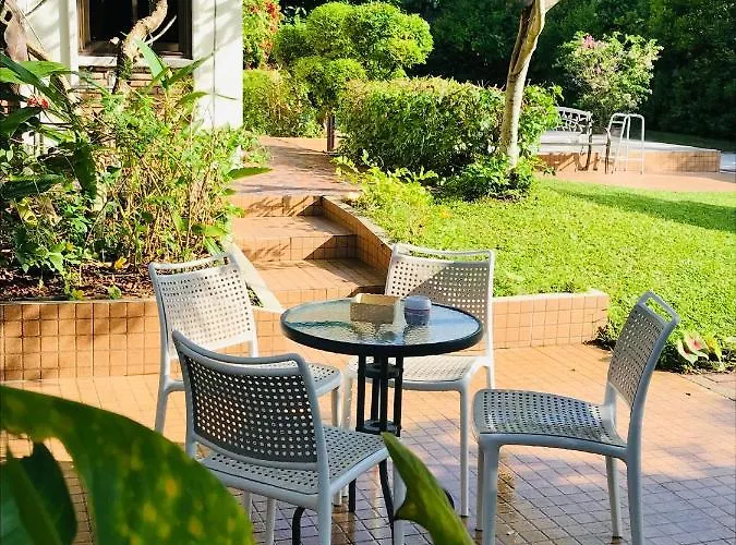 Guest House, Shared Pool, Private Bathroom And Kitchen