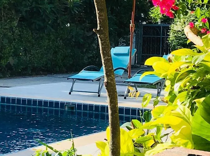 Guest House, Shared Pool, Private Bathroom And Kitchen
